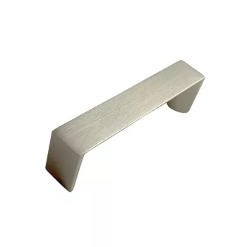 BÚTORFOGANTYÚ SZÖGLETES 96MM SZATÉN NIKK AK2231B