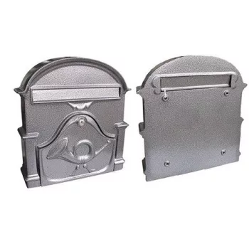 POSTALÁDA ÖNTÖTT EZÜST  KÜRTÖS    V-330 33*30CM